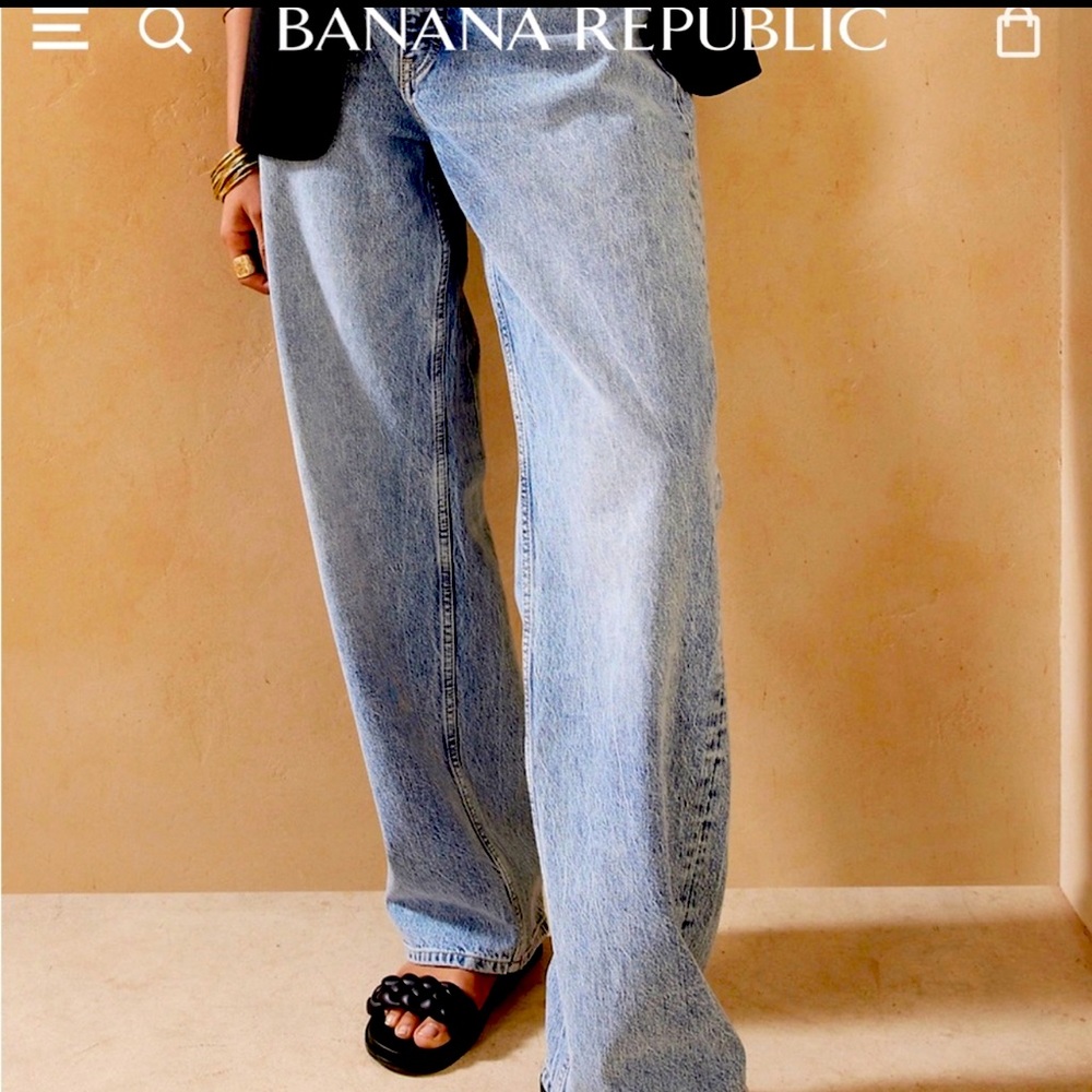 Banana Republic Mid-Rise Loose Stovepipe Jeans
